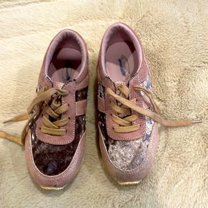 Joyfolie 13t tennis shoes